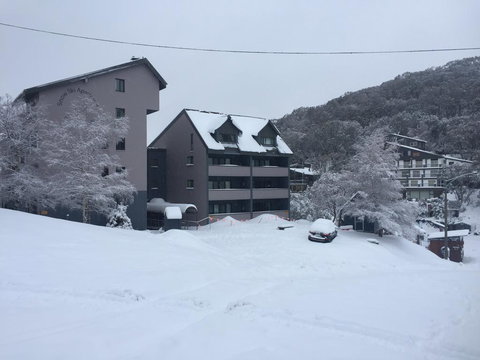 Snow Ski Apartments 19 - Hotel Accommodation 0