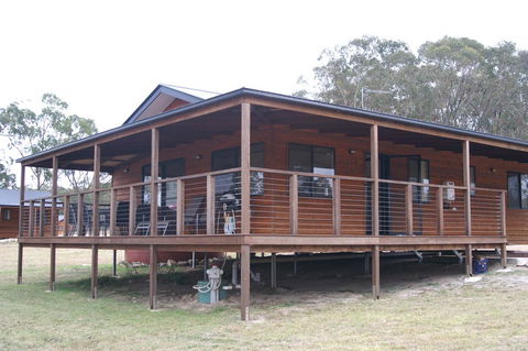 Sommerville Valley Tourist Park & Resort - Hotel Accommodation 2
