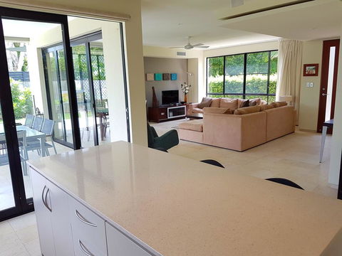 SONOMA - On The River - Hotel Accommodation 0