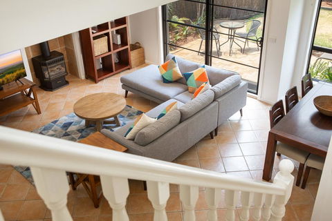 Spacious Home In The Heart Of Avalon Beach - Hotel Accommodation 2