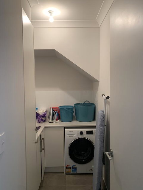 Spacious Rooms Home-Stay With Free Wifi - Hotel Accommodation 2