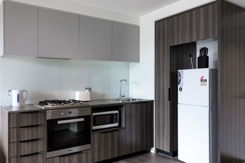 STAY&CO Docklands - Hotel Accommodation 1