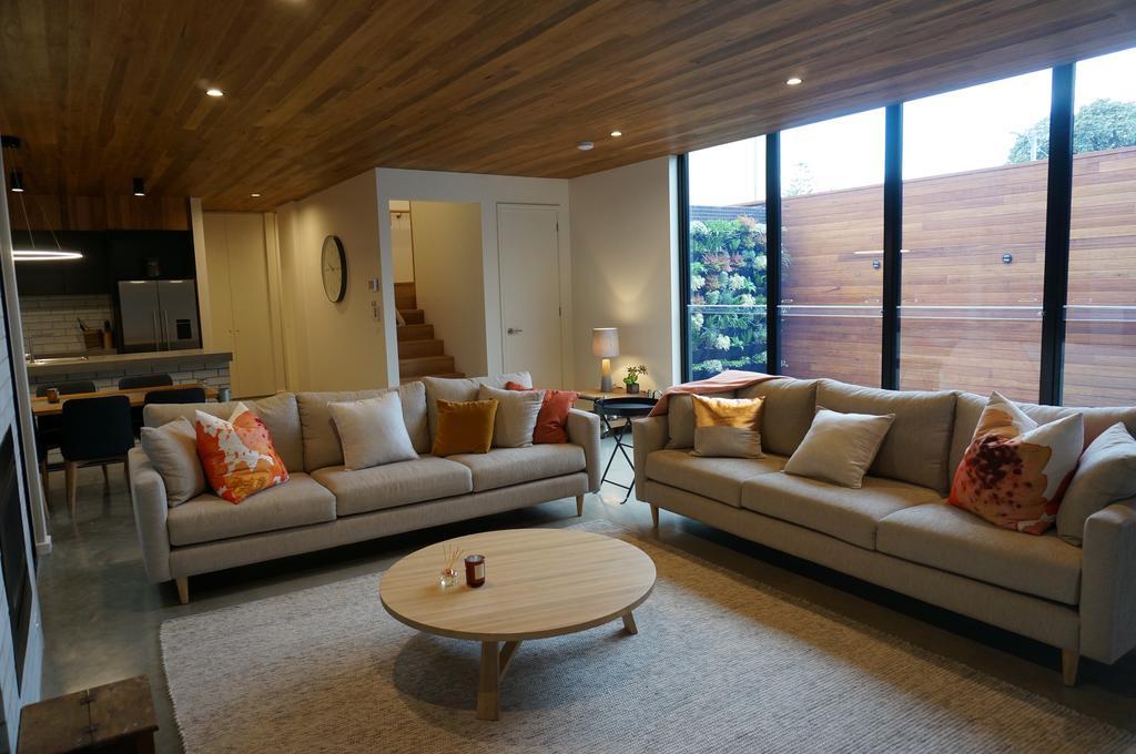 Swan Island VIC Hotel Accommodation