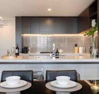 STH - River Views Fast Internet Long Stays - Hotel Accommodation