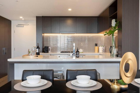 STH - River Views, Fast Internet, Long Stays - Hotel Accommodation 0