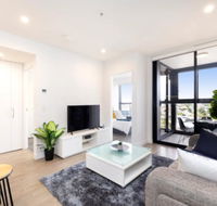 STH2 - Stunning Resort Style 1BR w Wifi Gym 4 ppl - Hotel Accommodation