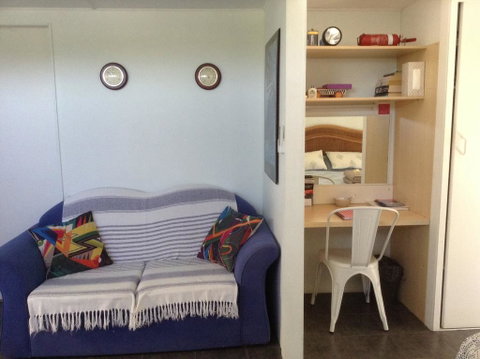 Studio Apartment With Seaview - Hotel Accommodation 3