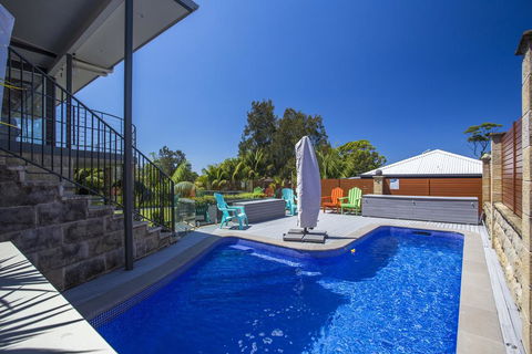 Studio Cabana On Golf In Mollymook - Hotel Accommodation 1