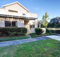 Stunning Holiday Townhouse - Hotel Accommodation