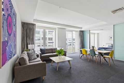Stunning, Central Huge CBD Pad, Free WiFi, Netflix - Hotel Accommodation 1