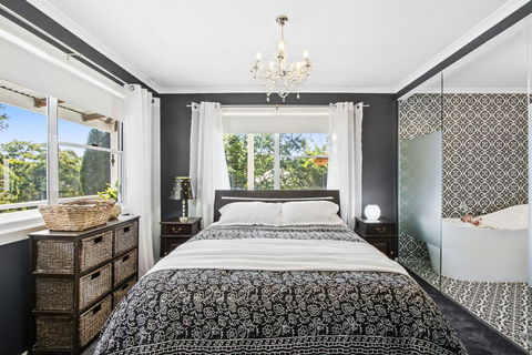 SUNNYDELL - Hotel Accommodation 3