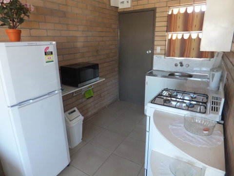 Sunrise Units - Hotel Accommodation 3