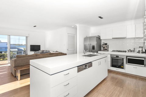 Sunseeker Drive 5 Bawley Point - Hotel Accommodation 2