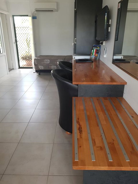 Sunseeker Motel - Hotel Accommodation 1