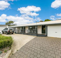 Sunset Strip 4 - Hotel Accommodation