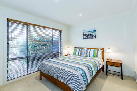 SURFSIDE GETAWAY IN PICTURESQUE INVERLOCH - Hotel Accommodation 2
