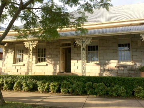 Surgeon's Cottage - Hotel Accommodation 0