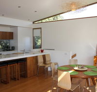 Swan-Sea - Hotel Accommodation