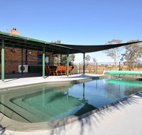 Talga Escape Rothbury with pool and views - Hotel Accommodation