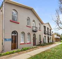 TARALGA TERRACES - Hotel Accommodation