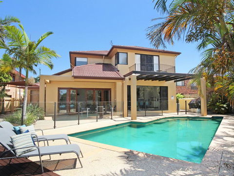 Tarcoola 41 - 5 BDRM Canal Home With Pool - Hotel Accommodation 0
