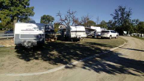 Taroom Caravan & Tourist Park - Hotel Accommodation 2