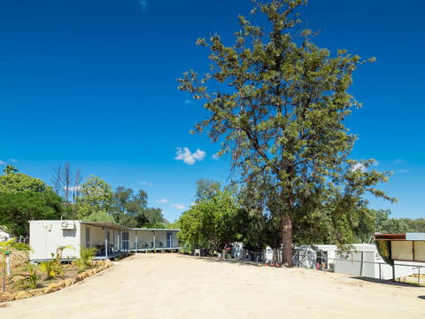 Taroom Caravan & Tourist Park - Hotel Accommodation 3