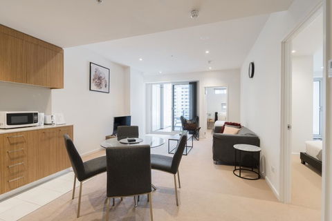 Tasha's Apartments On Morphett - Hotel Accommodation 2