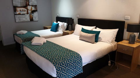 Tenterfield Tavern And Motor Inn - Hotel Accommodation 3