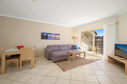 Terrigal Sails Serviced Apartments - Hotel Accommodation 1
