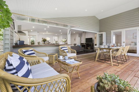 THALASSA HOUSE COASTAL RETREAT DROMANA - Hotel Accommodation 1