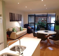 The Artisan - 3BR House In The City - Hotel Accommodation