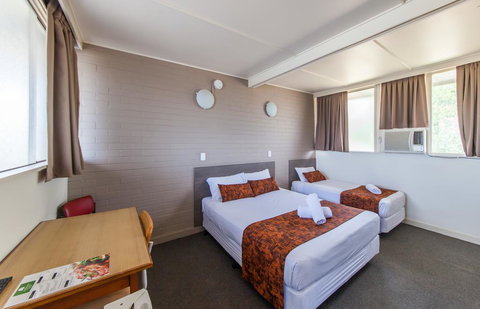 The Australian Hotel Murgon - Hotel Accommodation 2