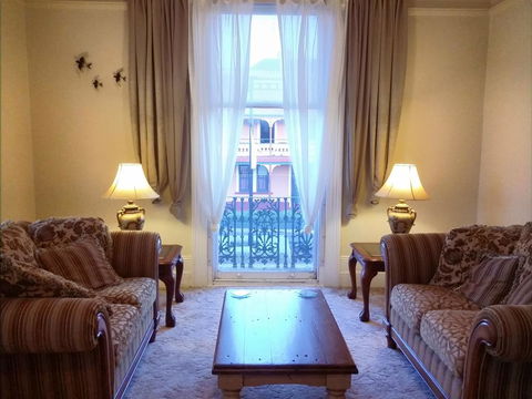 The Bank Guesthouse Glen Innes - Hotel Accommodation 3