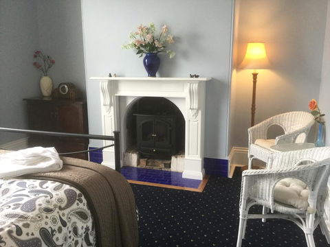 The Bank Guesthouse Glen Innes - Hotel Accommodation 2