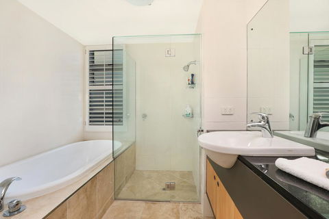 The Beach House - Hotel Accommodation 1