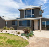 The Beach House - Hotel Accommodation