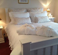Ellie's Cottages - Hotel Accommodation