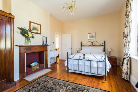 Grand Old Duke - Hotel Accommodation 12