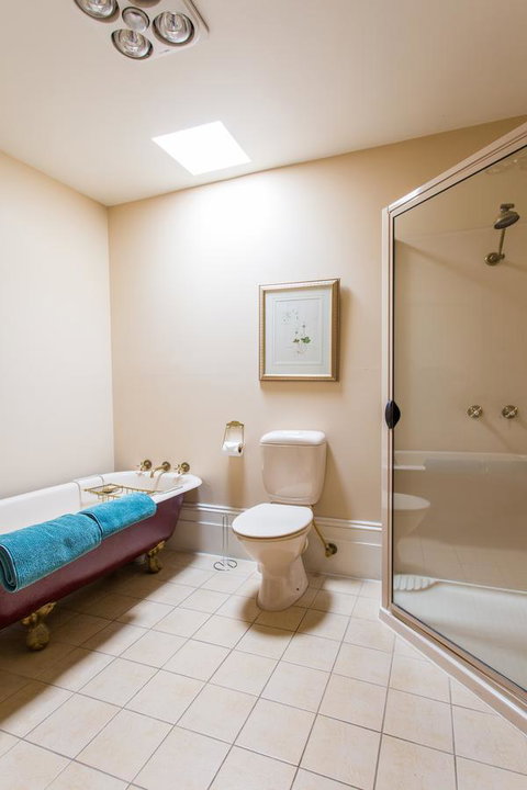 Grand Old Duke - Hotel Accommodation 24