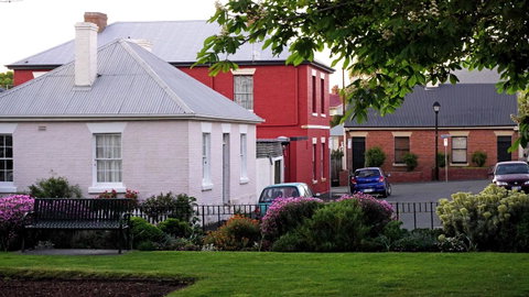 Grand Old Duke - Hotel Accommodation 8