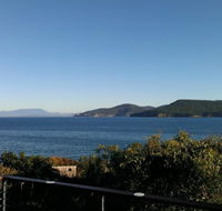 Larus Waterfront Cottage - Hotel Accommodation