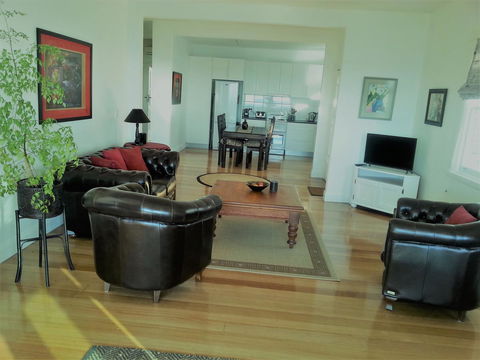 Harbour View Apartments - Hotel Accommodation 24