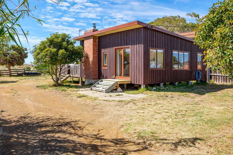 Aqua Beachfront! - Hotel Accommodation 15