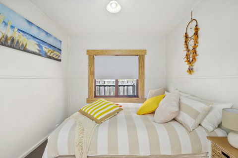 Aqua Beachfront! - Hotel Accommodation 21