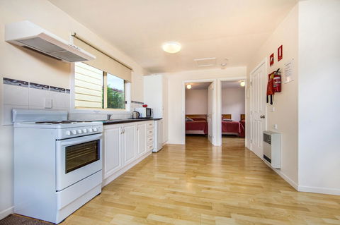 Wintersun Gardens Motel - Hotel Accommodation 43