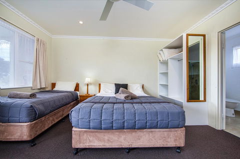 Wintersun Gardens Motel - Hotel Accommodation 2