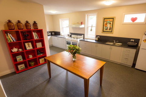 Montacute Boutique Bunkhouse - Hotel Accommodation 7