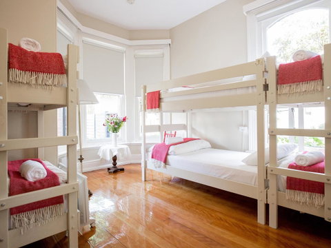Montacute Boutique Bunkhouse - Hotel Accommodation 4