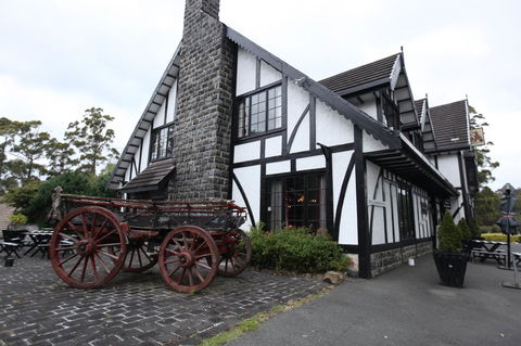 The Fox And Hounds Historic Hotel - Hotel Accommodation 26